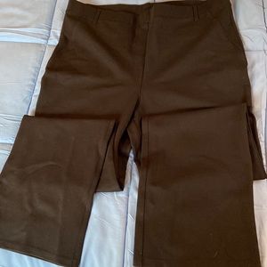 NWOT Quince XL black pull on petite pants